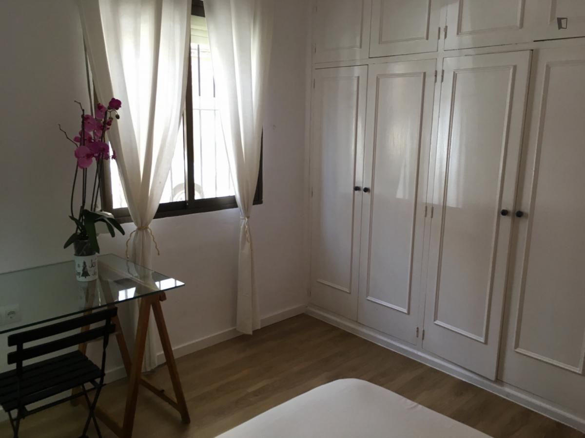 Casa o xalet per a compartir a Triana Este