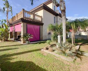 Garden of House or chalet for sale in Alcalá de Guadaira  with Air Conditioner, Private garden and Terrace