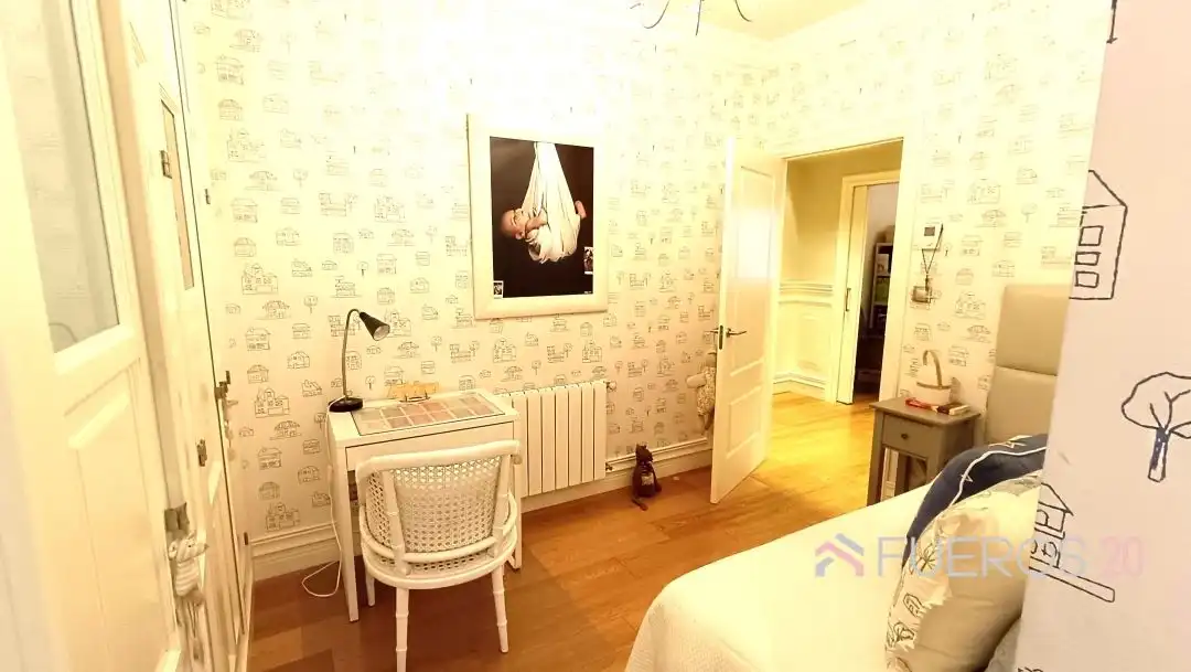 Habitación de Piso en venta en Barakaldo  con Calefacción, Terraza y Balcón
