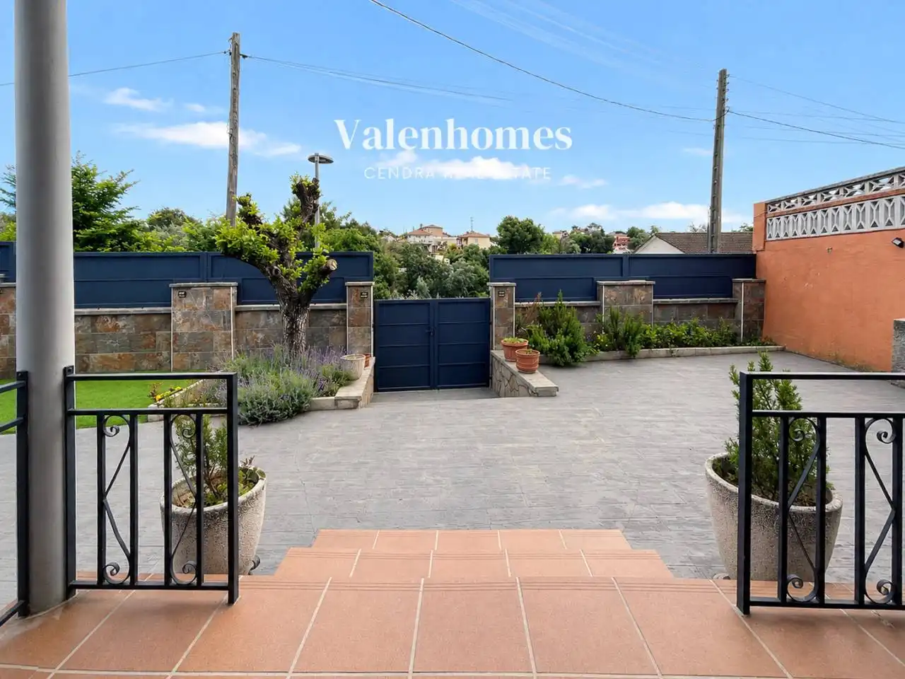 Exterior view of Houses for sale in Lliçà d'Amunt  with Air Conditioner, Private garden and Furnished