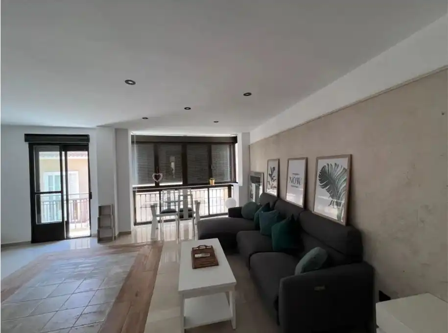 Sala d'estar de Pis en venda en  Jaén Capital amb Aire condicionat, Terrassa i Moblat