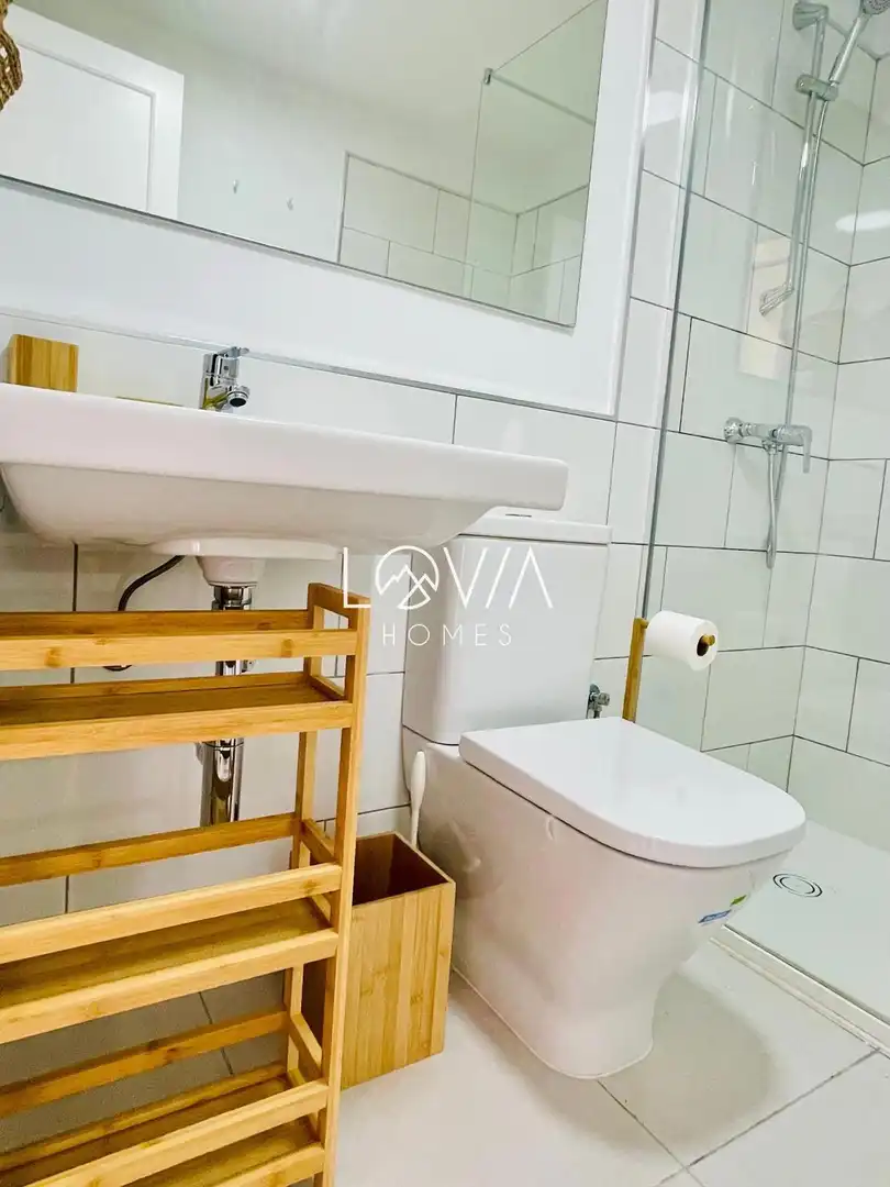Bany de Apartament de lloguer en La Oliva amb Terrassa, Piscina i Piscina comunitària