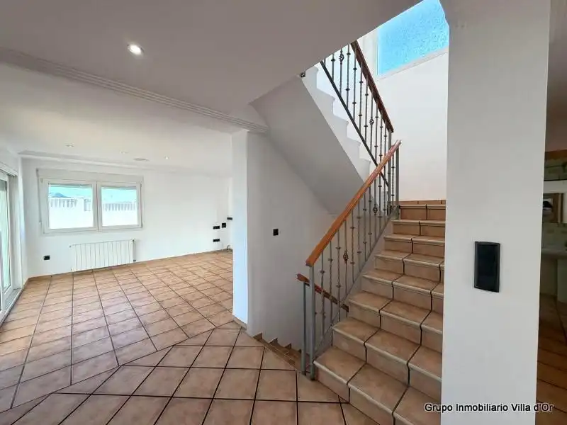 Haus oder Chalet zum Verkauf in Dénia mit Klimaanlage, Heizung und Privatgarten