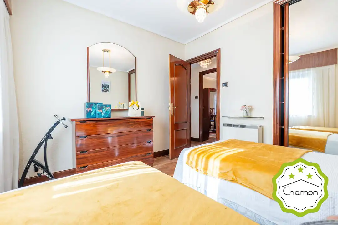 Habitación de Piso en venta en Bilbao  con Calefacción, Jardín privado y Amueblado