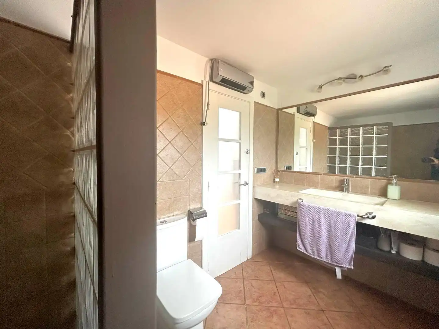 Baño de Finca rústica en venta en Ciutadella de Menorca con Jardín privado, Terraza y Trastero