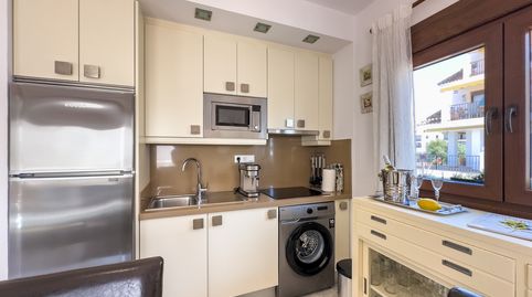 Foto 4 de Apartamento en venta en Puerto de la Duquesa, Manilva