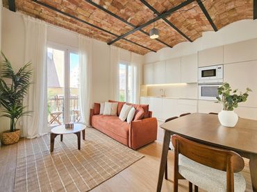 Piso con balcón en venta en Calle MONISTROL