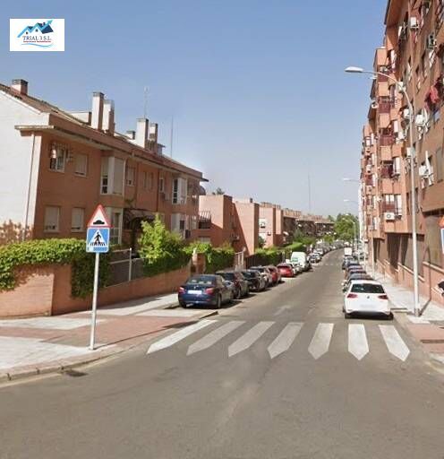 Garatge en venda a Calle de los Arces, Prado Santo Domingo - Ensanche