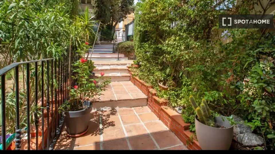 Terrassa de Apartament per a compartir en Torremolinos amb Aire condicionat, Terrassa i Moblat