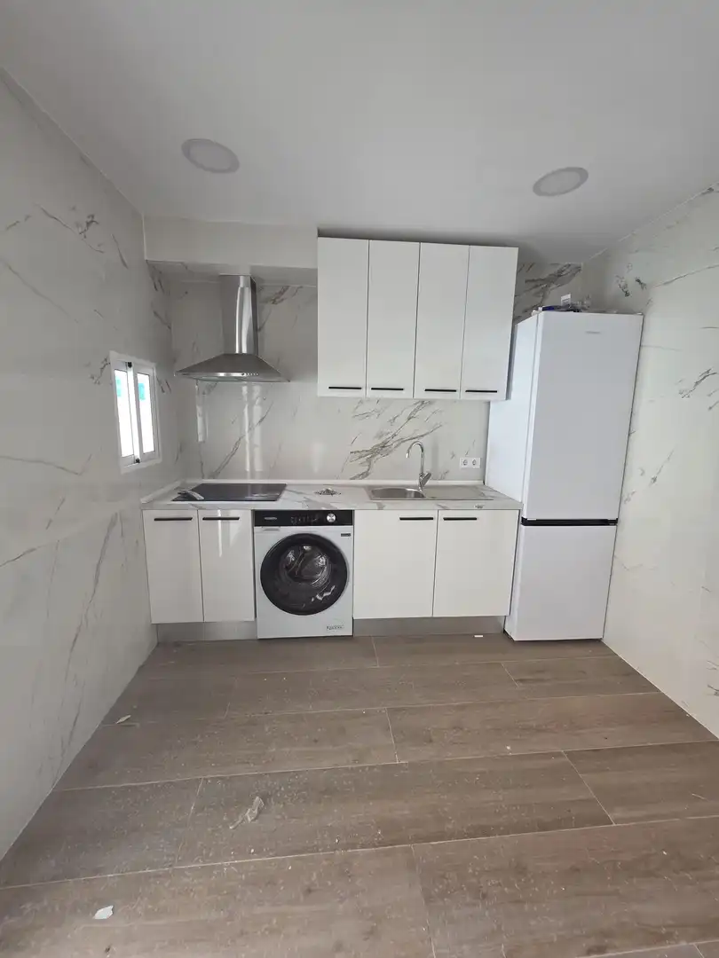 Küche von Wohnung zur Miete in Parla mit Waschmaschine