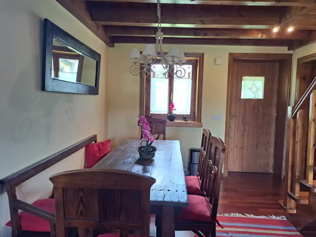 Esszimmer von Haus oder Chalet zur Miete in Osséja mit Heizung, Privatgarten und Möbliert