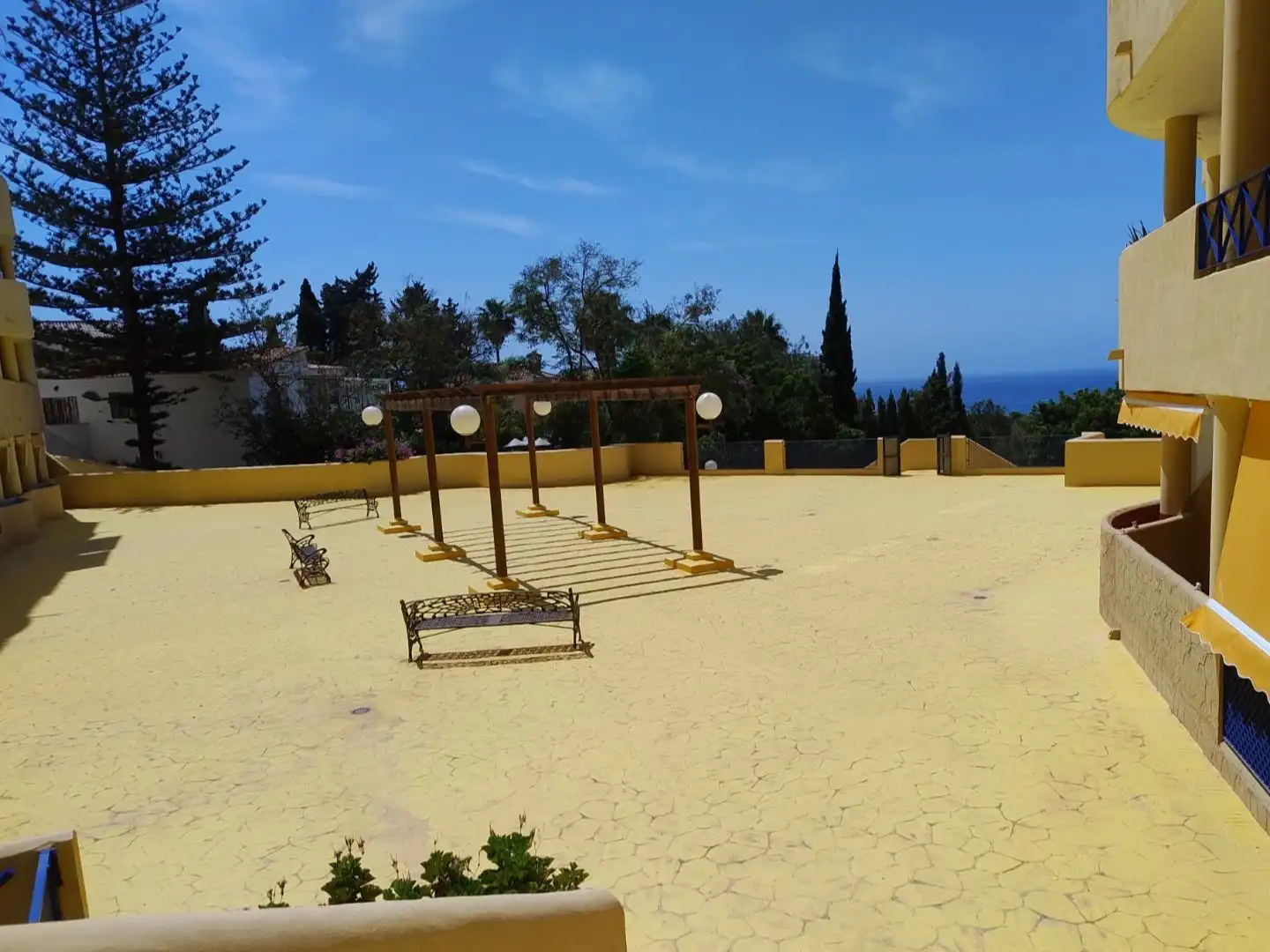 Terraza de Oficina en venta en Fuengirola con Aire acondicionado, Calefacción y Terraza