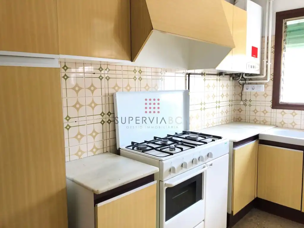 Kitchen of Flat for sale in Avinyó  with Heating