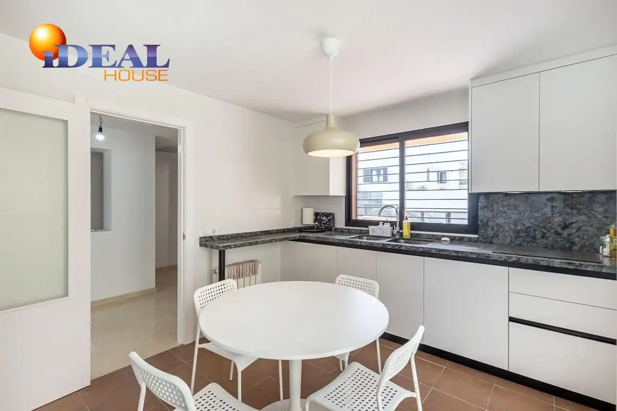 Reihenhaus mit Terrasse zum Verkauf in Calle Calle Majuelo, imagen 16