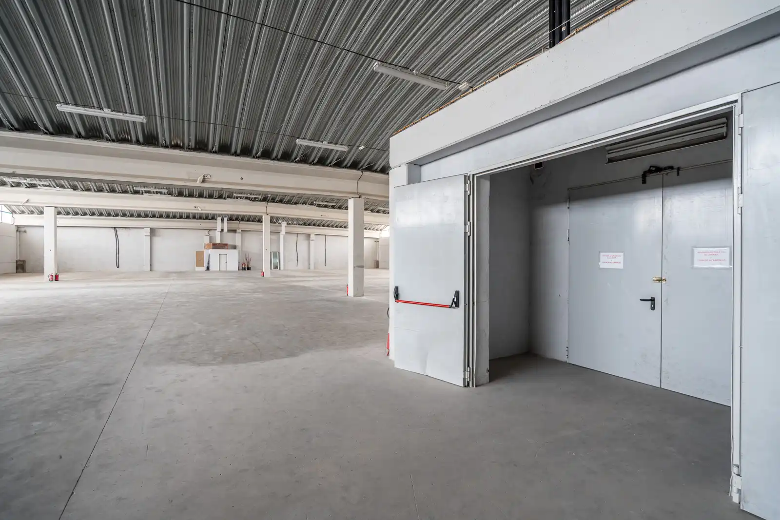 Industrial buildings for sale in Colmenar Viejo  with Heating