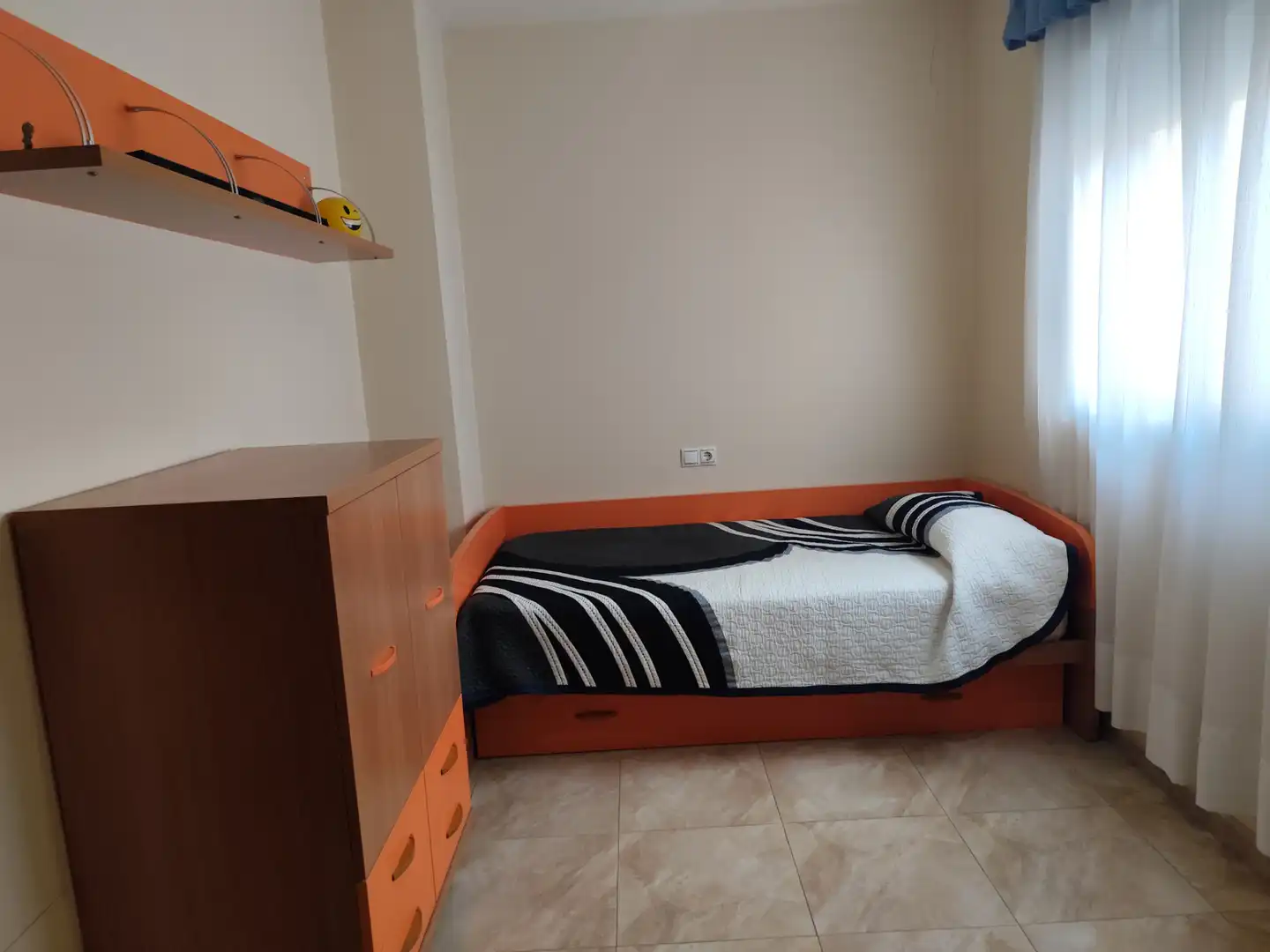 Schlafzimmer von Dachboden zum Verkauf in Murcia mit Klimaanlage, Terrasse und Abstellraum