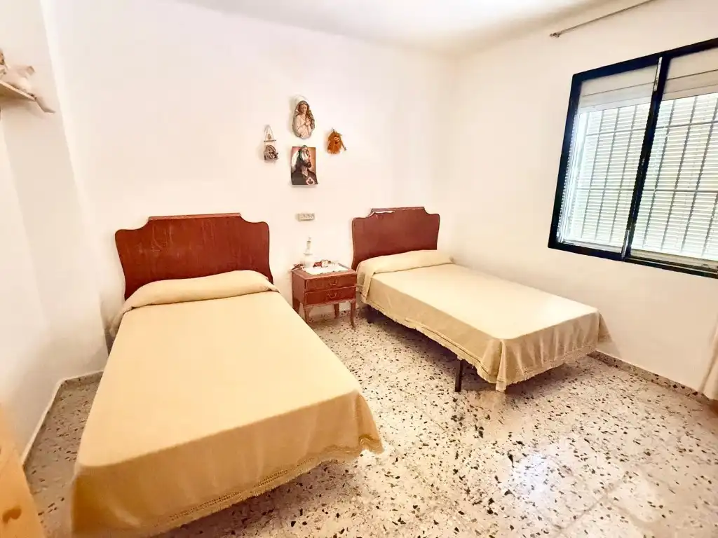 Dormitori de Casa o xalet en venda en Cacín