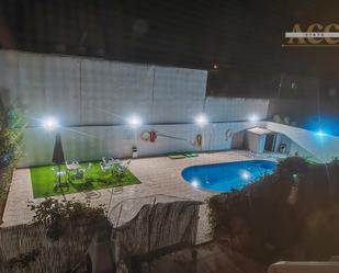 Swimming pool of Single-family semi-detached for sale in San Martín de la Vega  with Heating, Private garden and Terrace