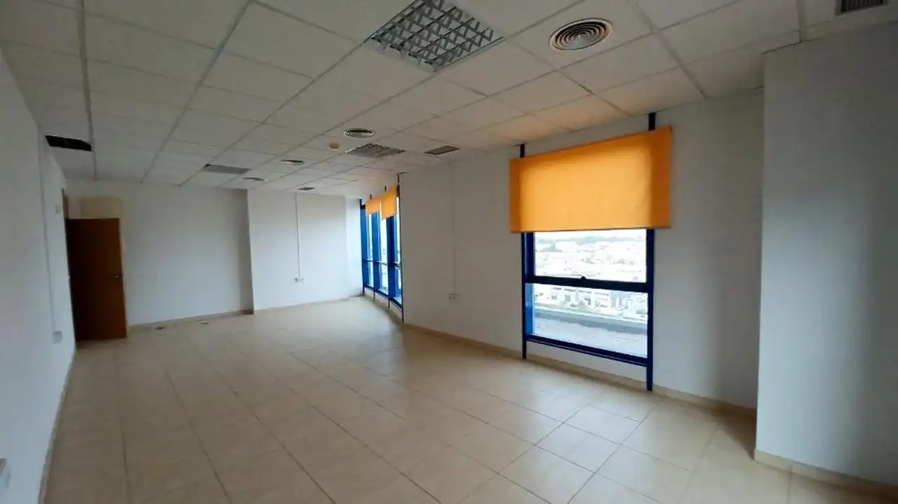Oficina amb ascensor en venda a Calle de la Tecnología, imagen 6