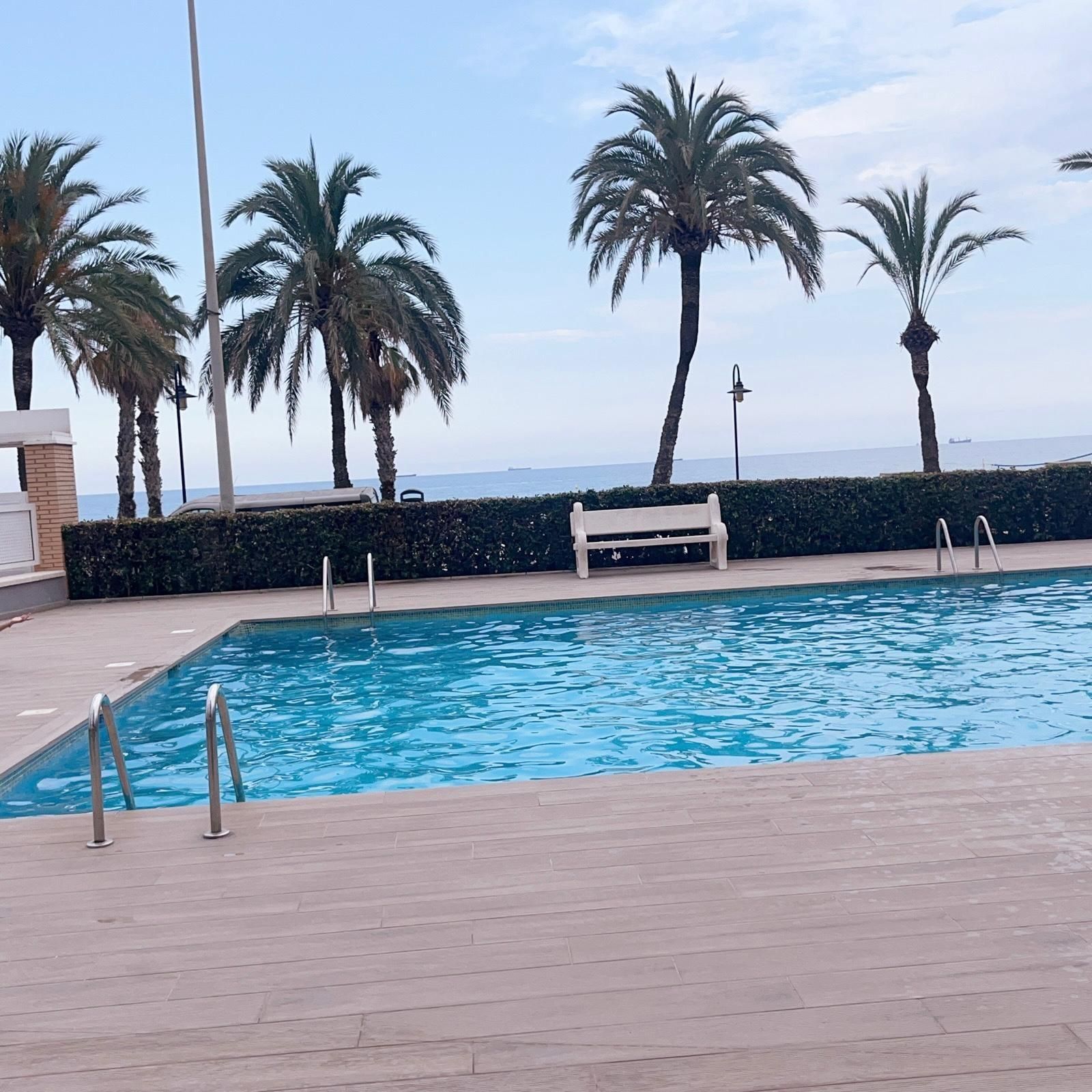 Piscina de Apartament en venda en Benicasim / Benicàssim amb Jardí privat, Terrassa i Traster