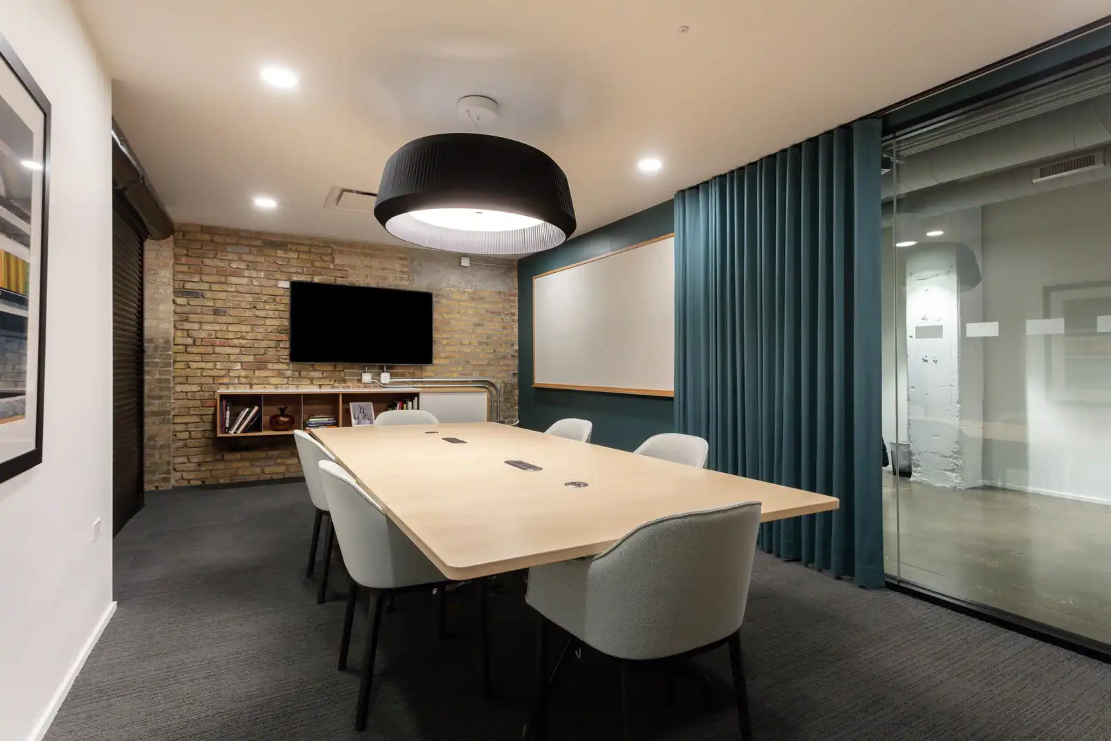 Büro zur Miete in Barcelona mit Klimaanlage, Heizung und Möbliert