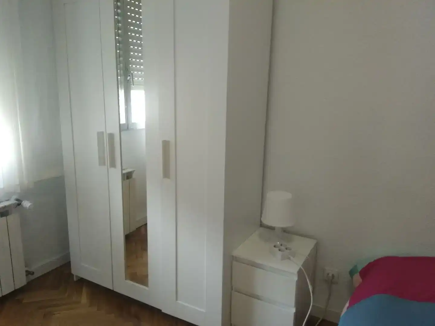 Schlafzimmer von Wohnung zur Miete in  Pamplona / Iruña mit Balkon