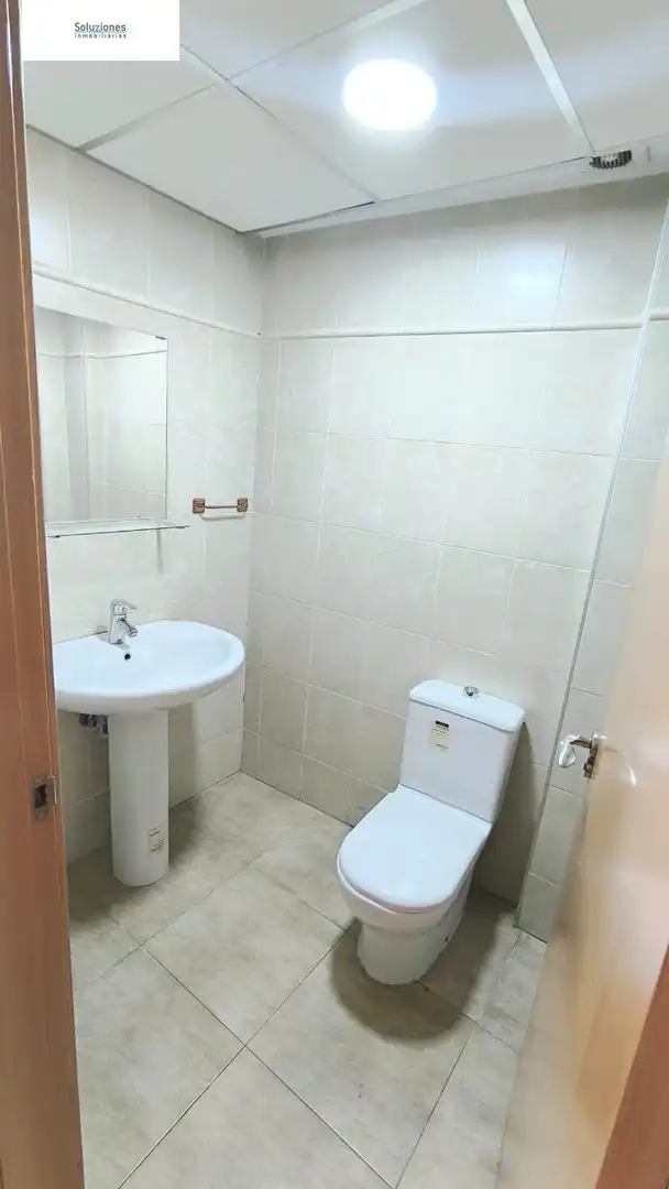 Baño de Casa adosada en venta en La Gineta con Aire acondicionado, Terraza y Balcón