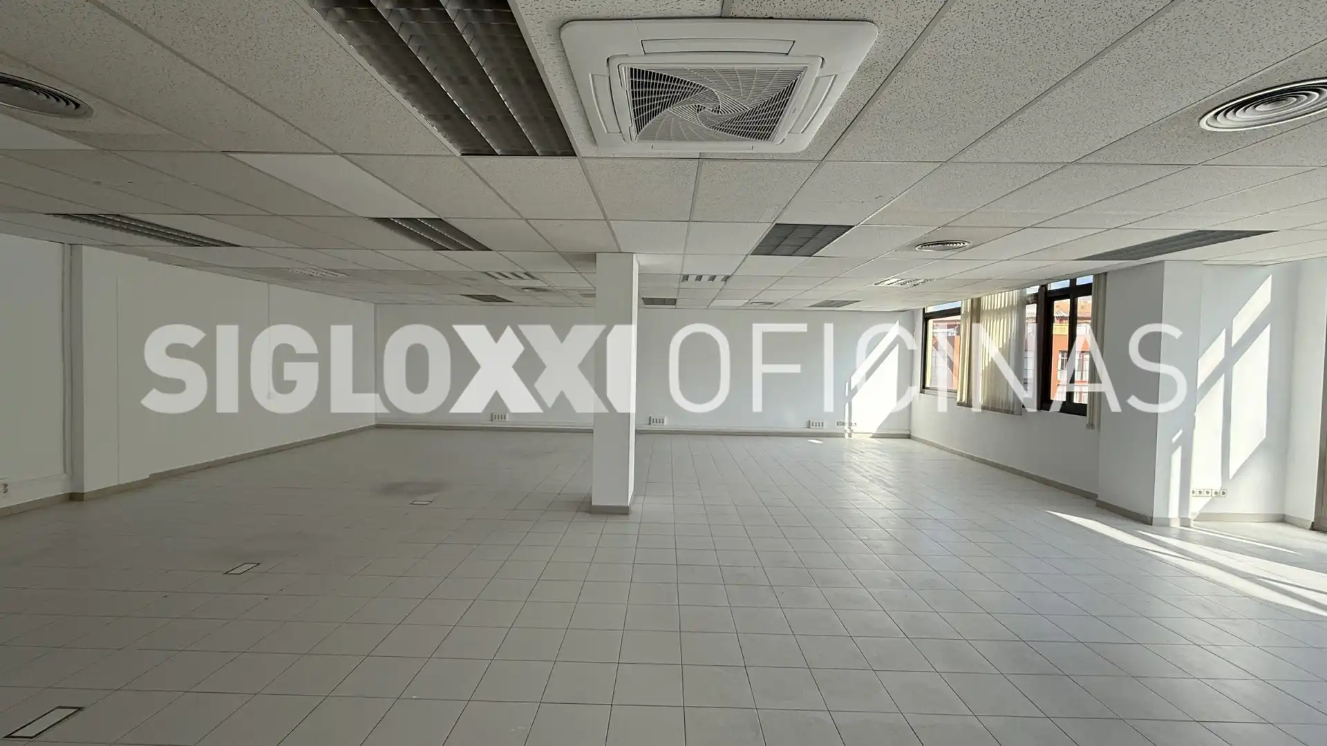 Local de alquiler en  Barcelona Capital con Aire acondicionado