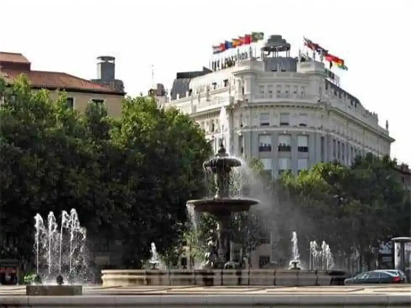 Außenansicht von Maisonette zum Verkauf in  Madrid Capital
