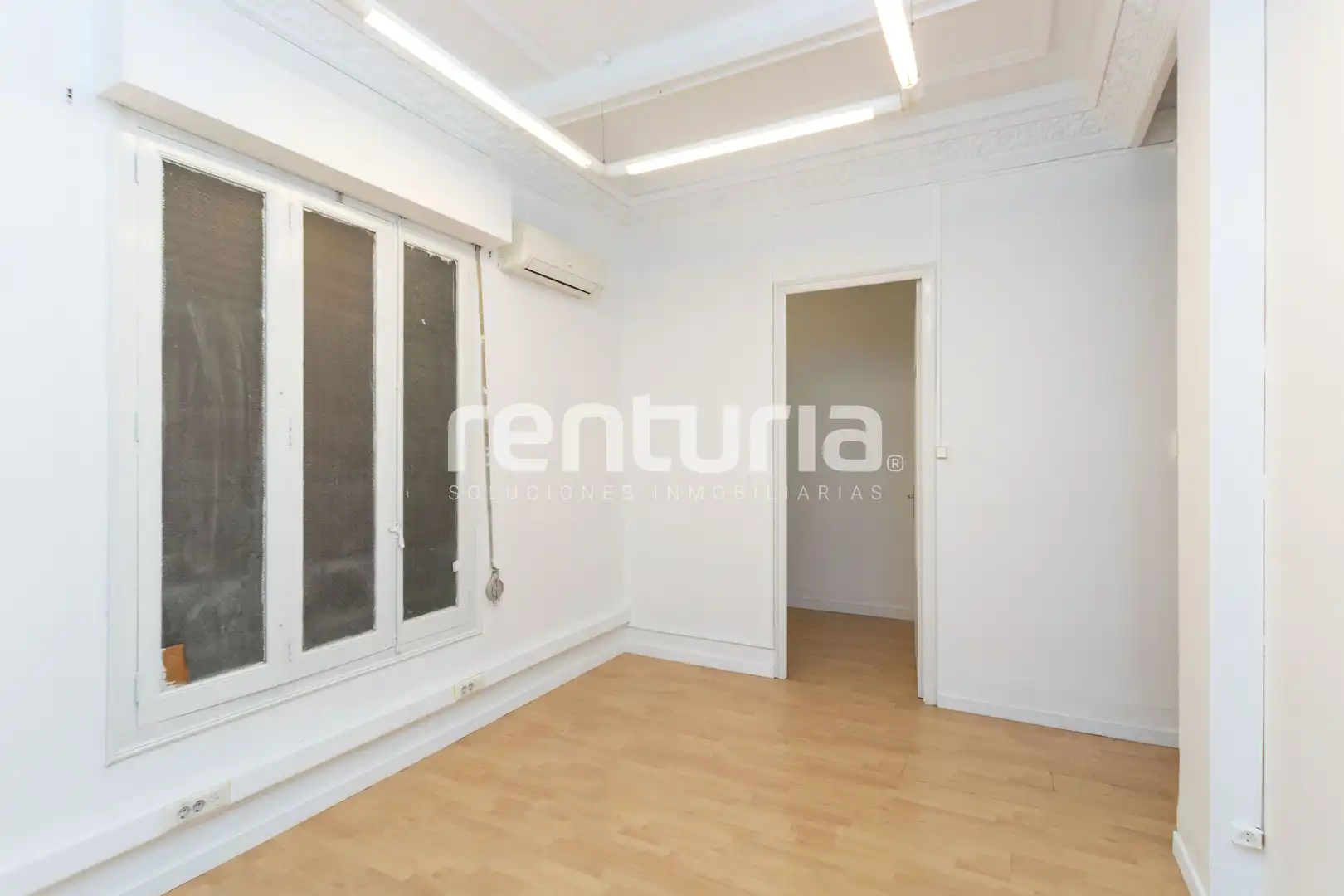 Office space with terrace to rent in Plaça de l'Ajuntament, imagen 12
