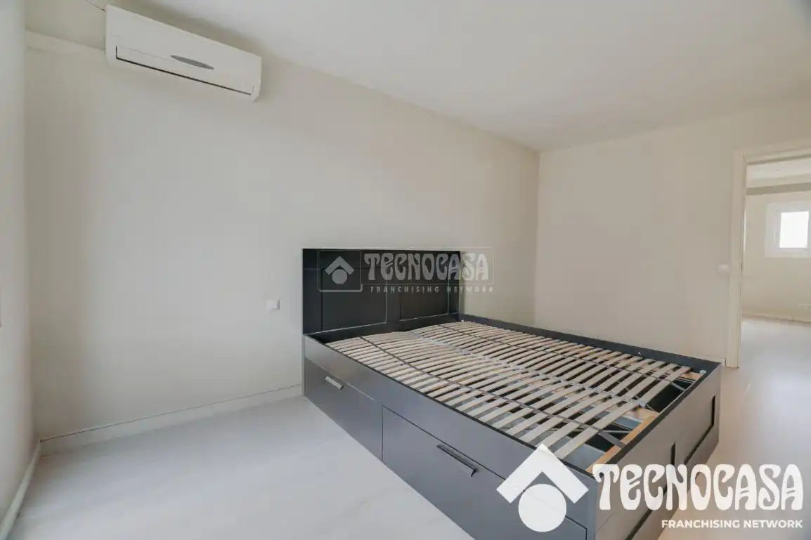 Habitación de Ático en venta en Barcelona con Aire acondicionado y Terraza