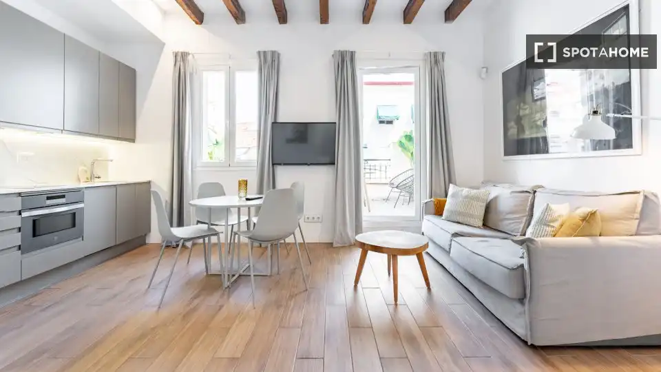 Flat with terrace to rent in Chamberí, imagen 3