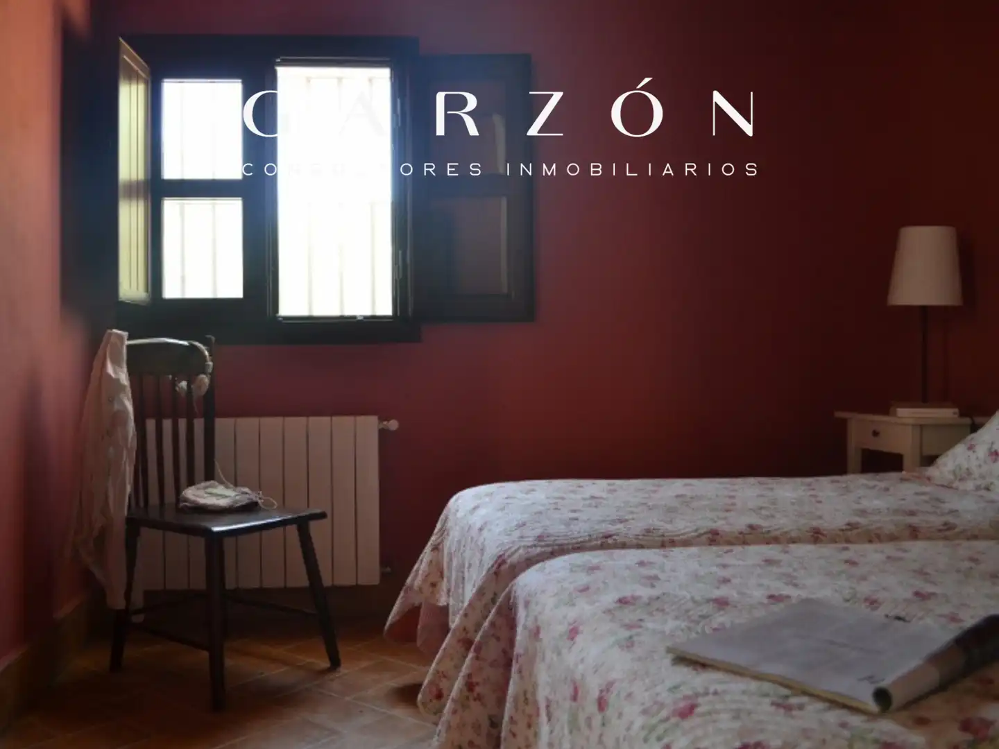Habitación de Finca rústica en venta en El Castillo de las Guardas con Aire acondicionado, Calefacción y Jardín privado