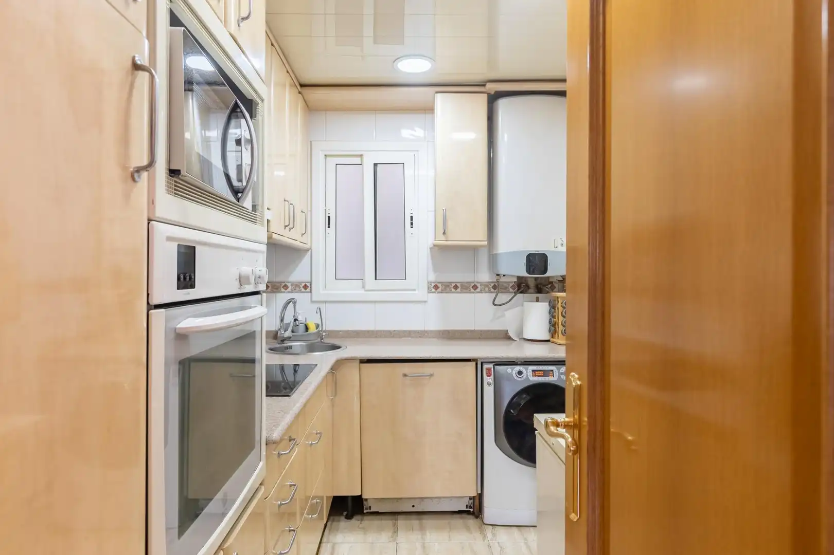 Flat with terrace for sale in Artigues - Llefià, imagen 11