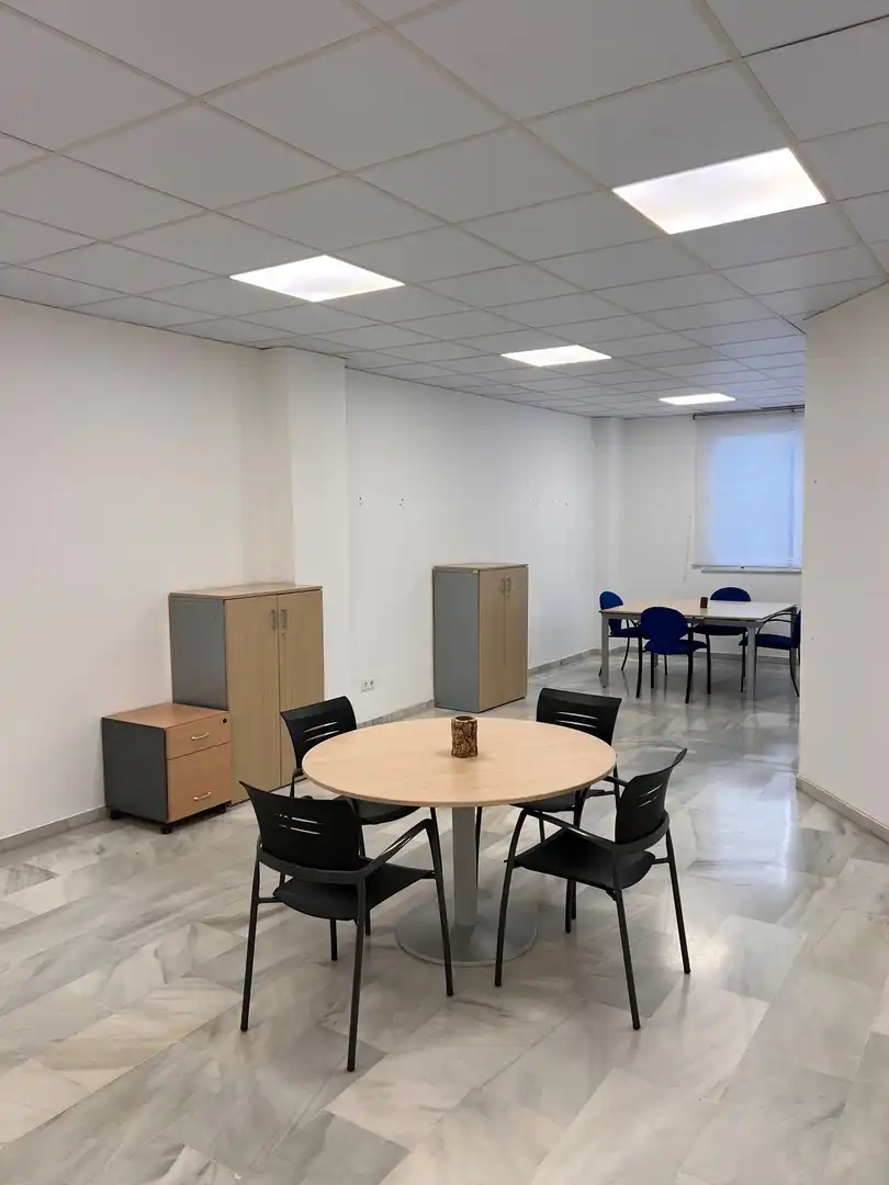 Ufficio con ascensore in affitto a Artesanía 28, imagen 16