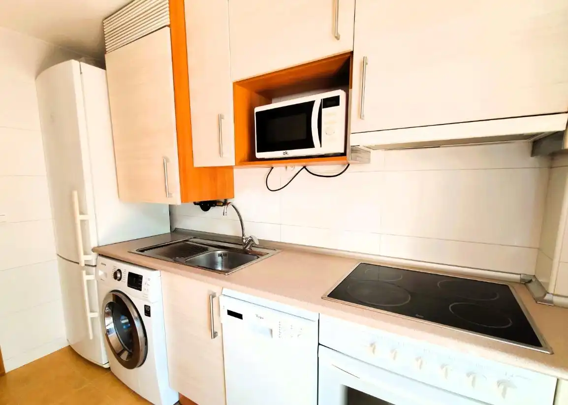 Cocina de Piso de alquiler en Zaragoza con Calefacción, Parquet y Terraza