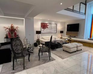 Living room of Flat to rent in  Madrid Capital  with Air Conditioner, Heating and Swimming Pool