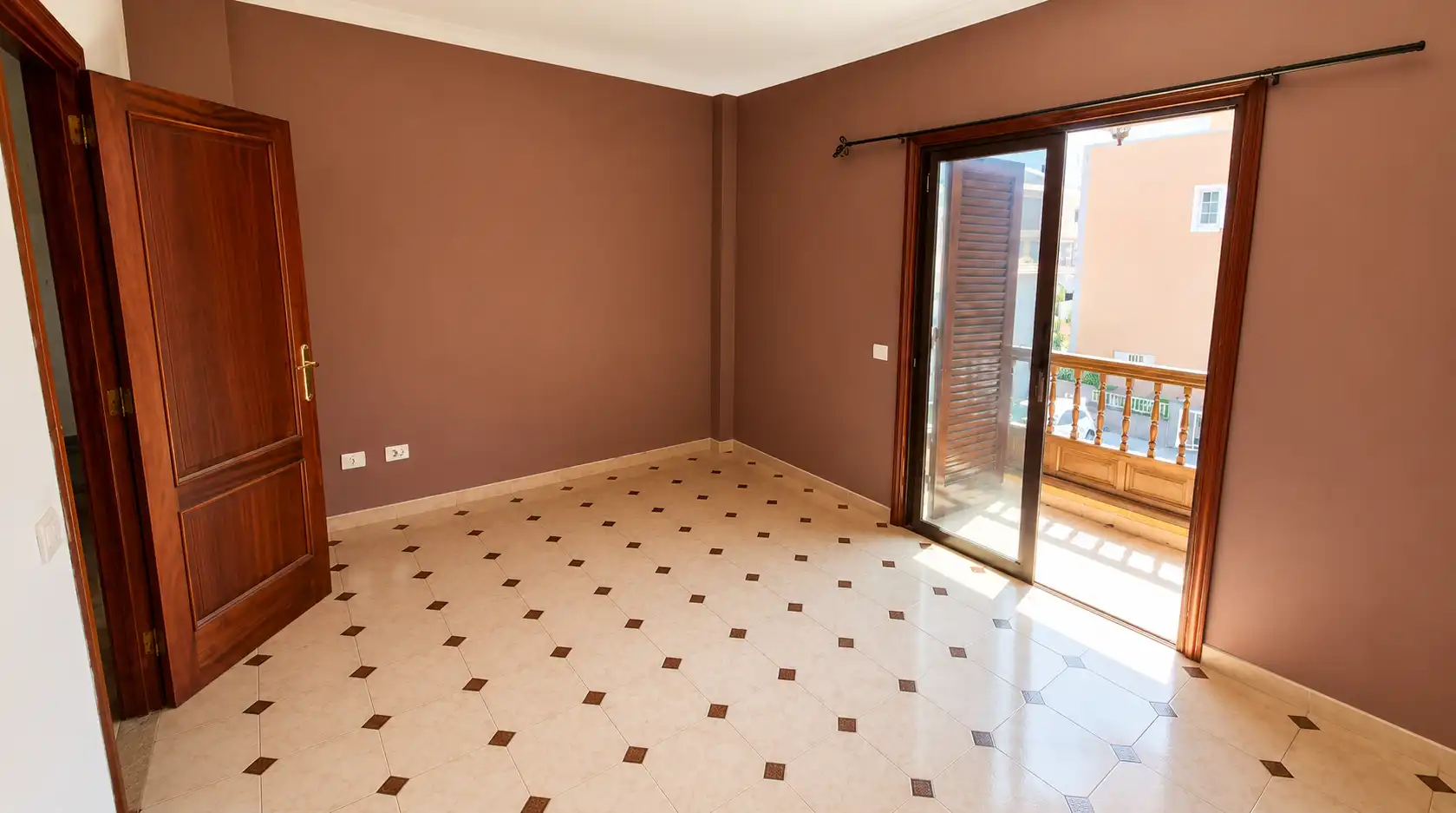 Dormitori de Casa adosada en venda en San Cristóbal de la Laguna amb Balcó i Alarma
