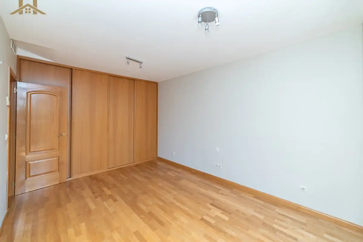 Habitación de Casa o chalet en venta en Las Rozas de Madrid con Aire acondicionado, Calefacción y Jardín privado