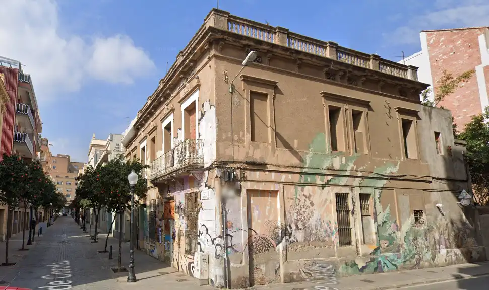 Casa amb jardí en venda a Carrer de Coroleu, imagen 3