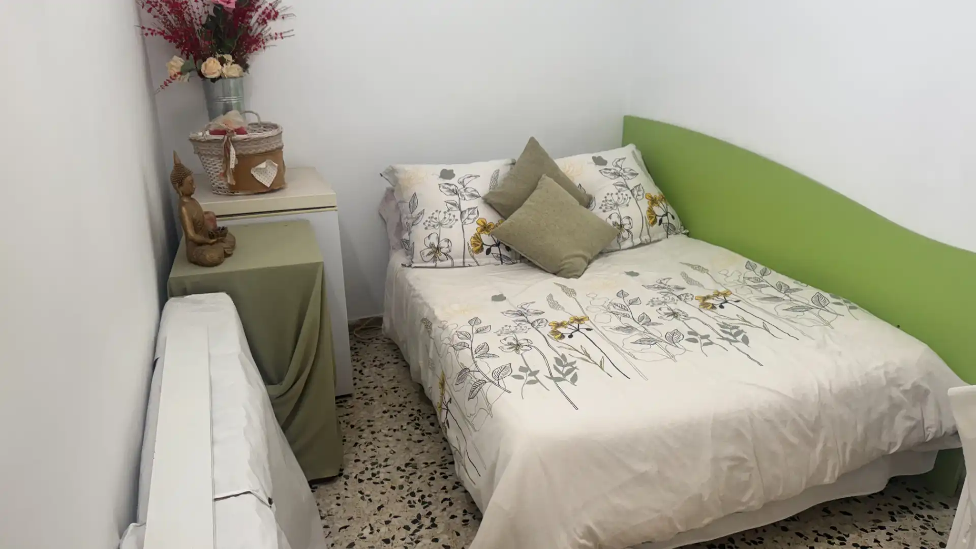 Habitación de Piso en venta en Montcada i Reixac con Horno, Balcón y Alarma