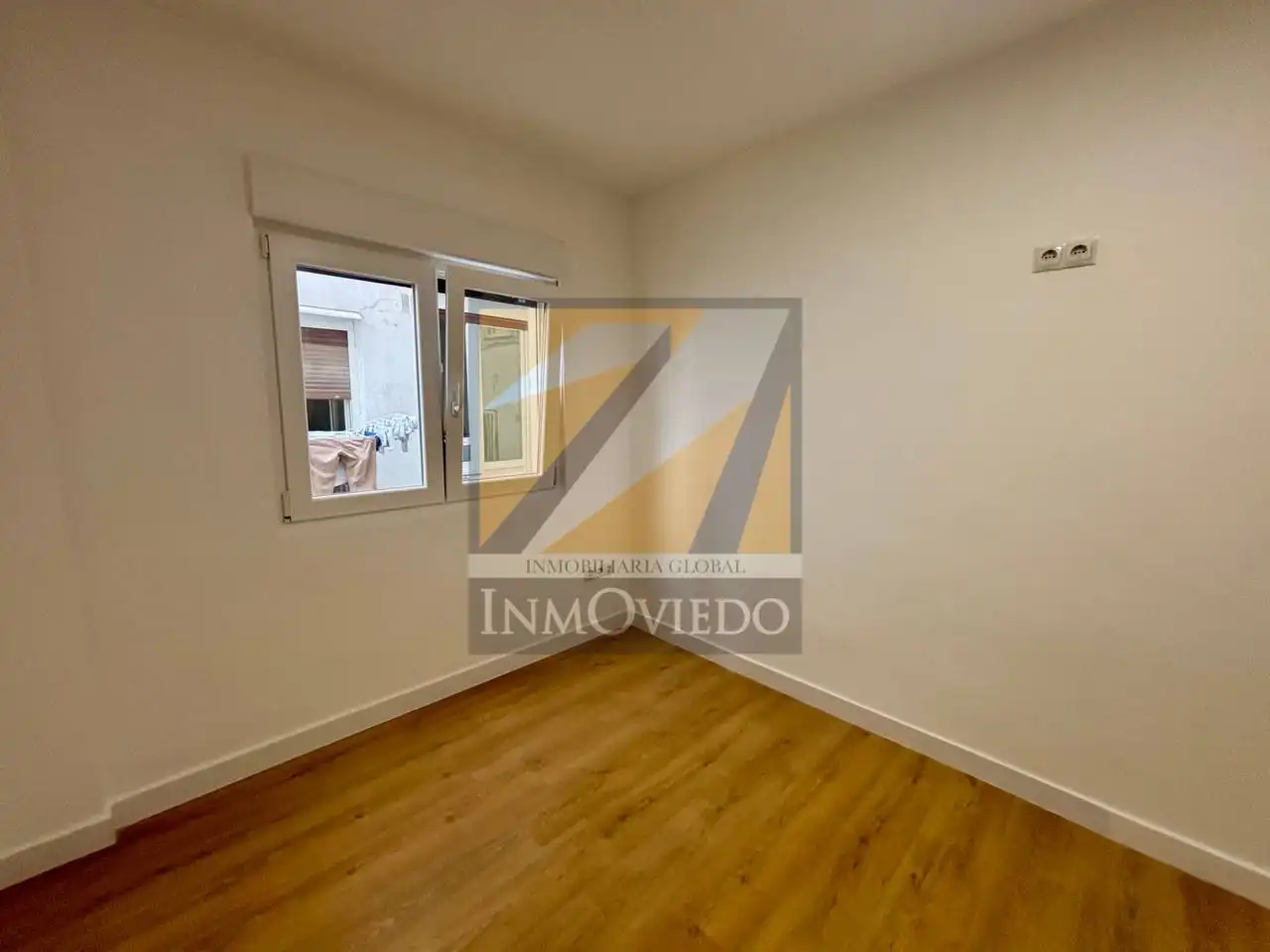 Habitación de Piso en venta en Oviedo  con Terraza