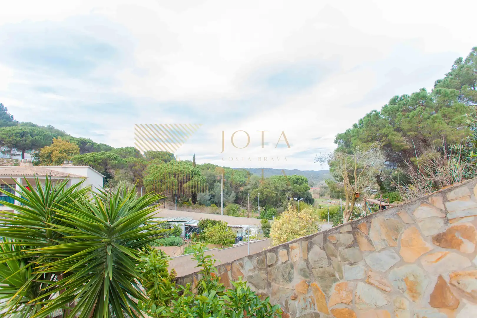 Vista exterior de Casa o xalet en venda en Lloret de Mar amb Calefacció, Jardí privat i Terrassa