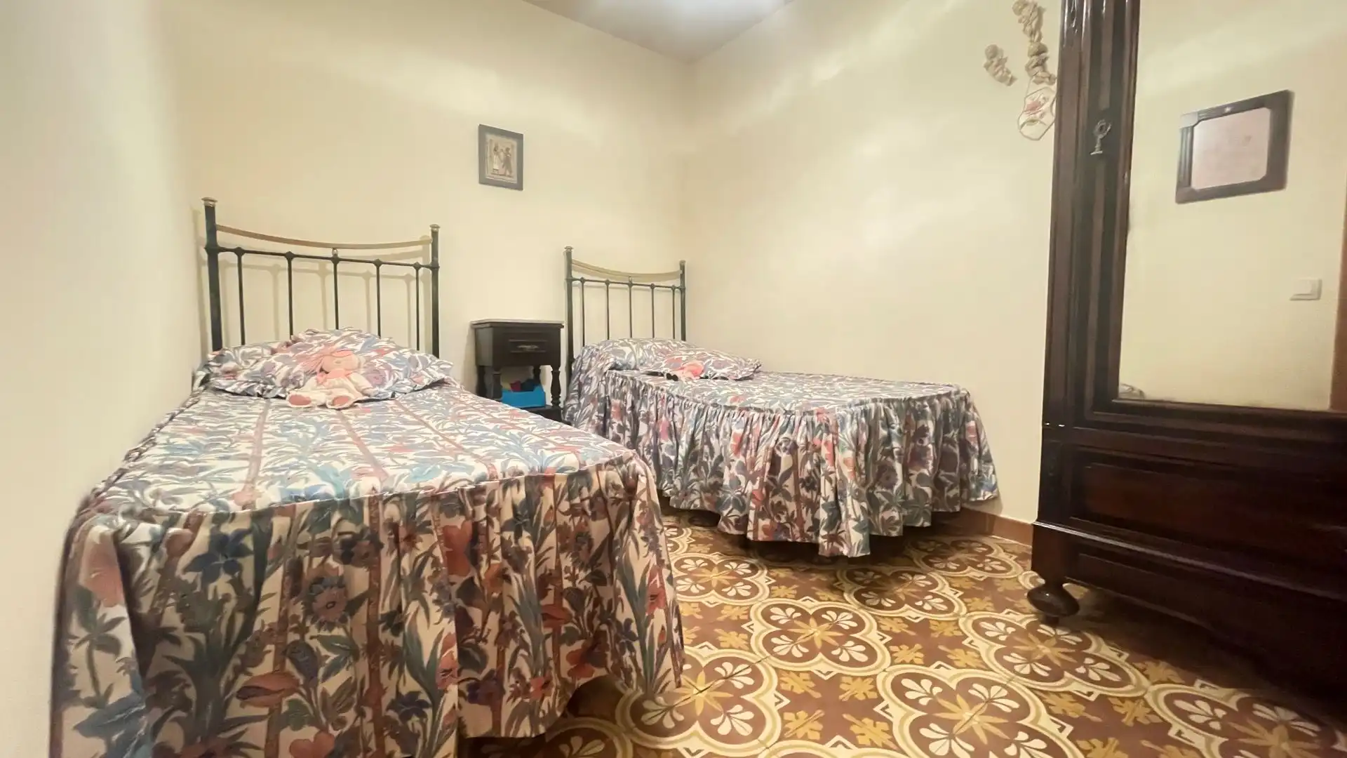 Habitación de Finca rústica en venta en Vallbona de Les Monges con Calefacción, Jardín privado y Trastero