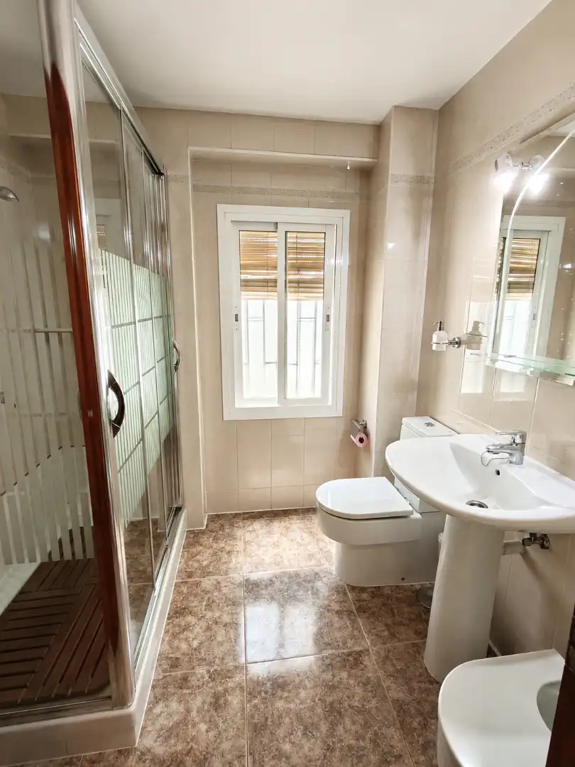 Baño de Piso en venta en Córdoba con Aire acondicionado, Horno y Lavadora