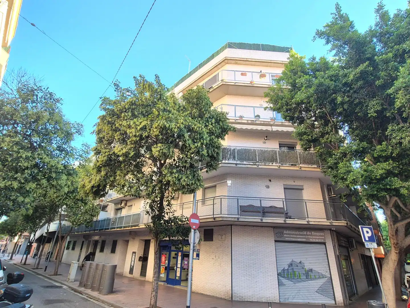 Vista exterior de Dúplex en venda en Barcelona amb Aire condicionat, Calefacció i Terrassa