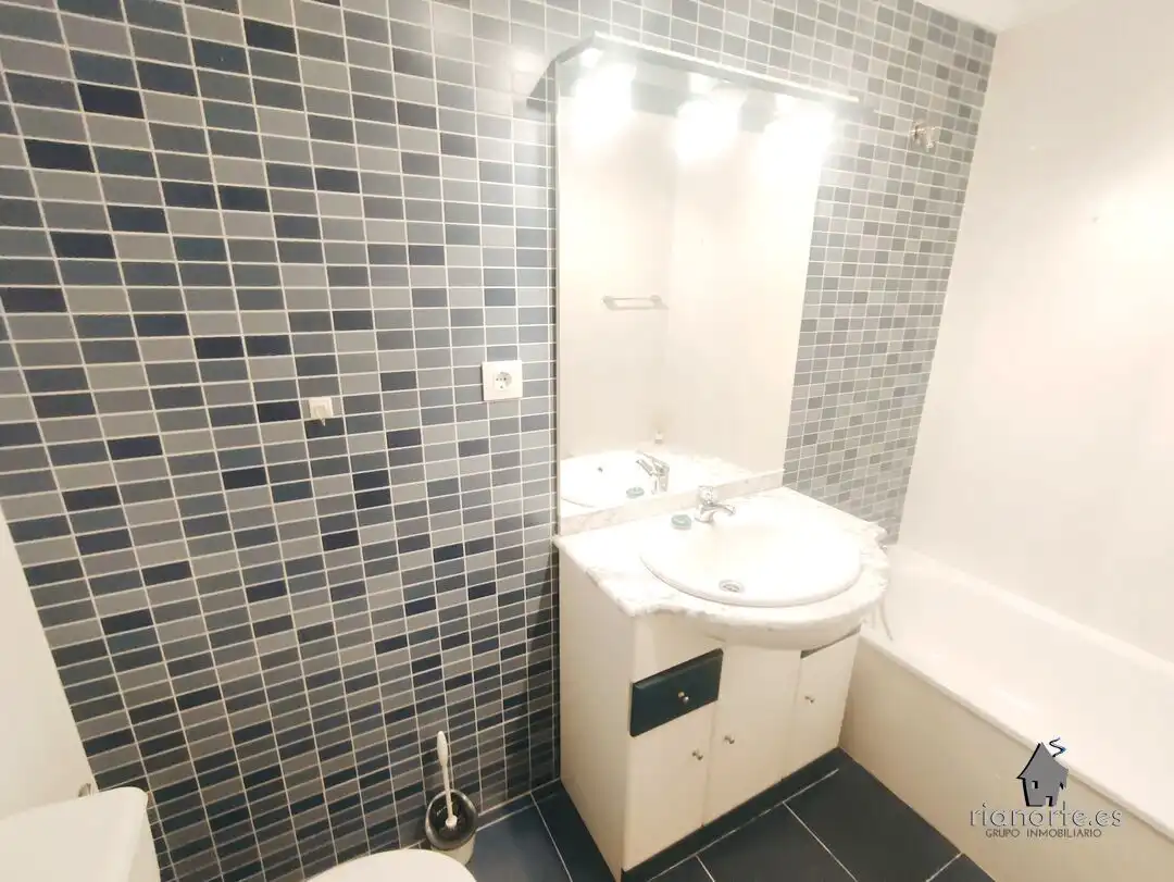 Bathroom of Flat for sale in Langreo  with Heating, Storage room and Furnished