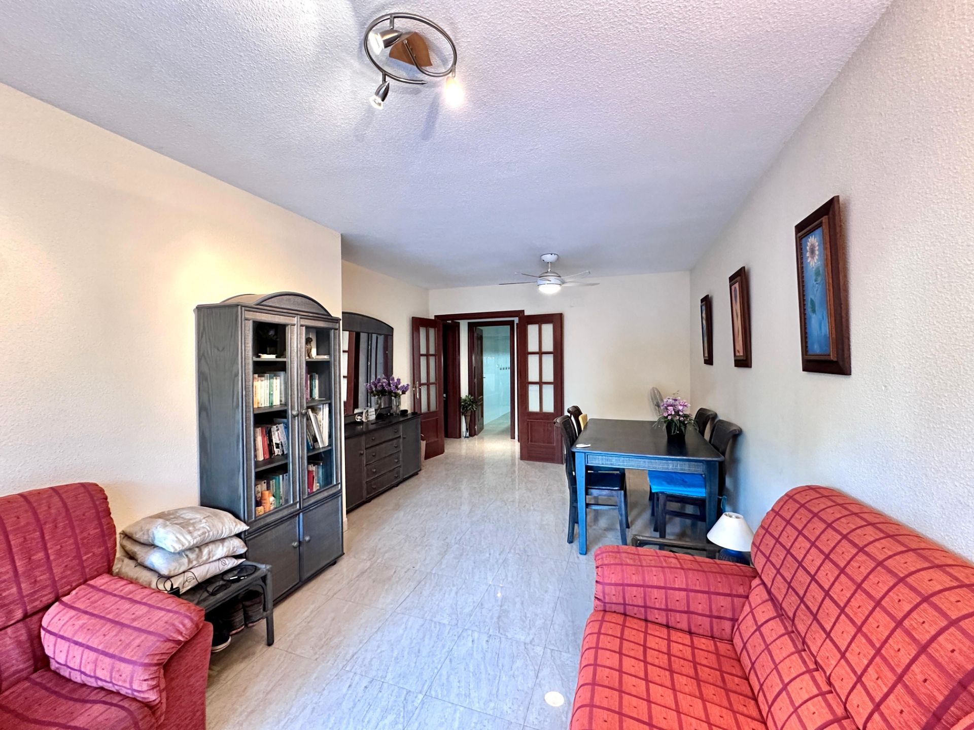 Living room of Flat for sale in Fuengirola  with Terrace, Storage room and Furnished