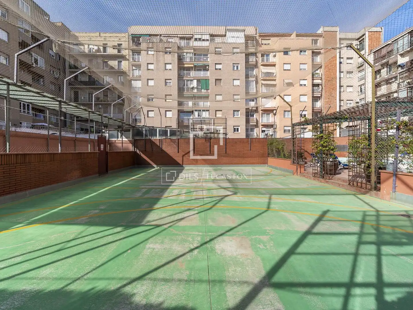 Außenansicht von Dachboden zum Verkauf in Barcelona mit Klimaanlage, Heizung und Terrasse
