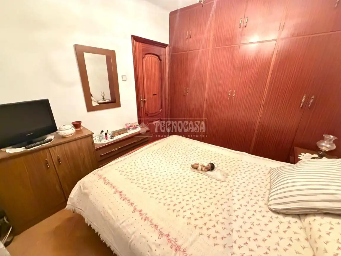 Habitación de Piso en venta en Madrid con Calefacción y Parquet
